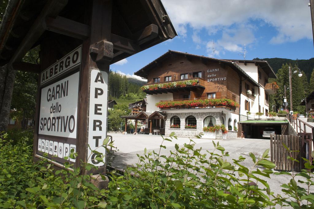 Hotel Garni Dello Sportivo Madonna Kültér fotó