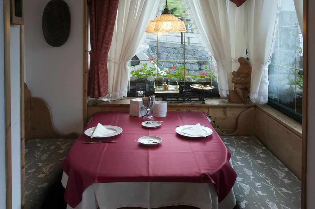 Hotel Garni Dello Sportivo Madonna Kültér fotó